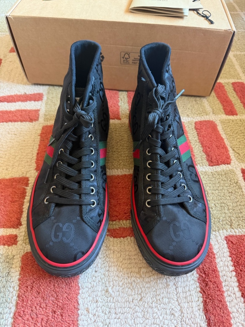 🆕 Gucci tennis shoes - Picture 4 of 9